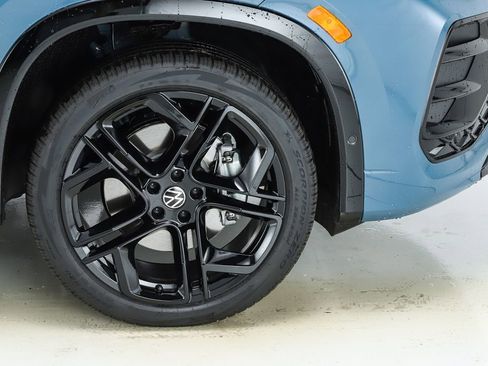 New 2026 Volkswagen Tiguan SE R-Line image 14