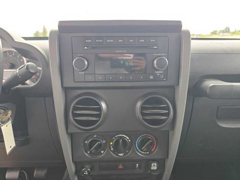 Used 2010 Jeep Wrangler Unlimited Sport w/ Trailer Tow Group AWD/4WD image 14