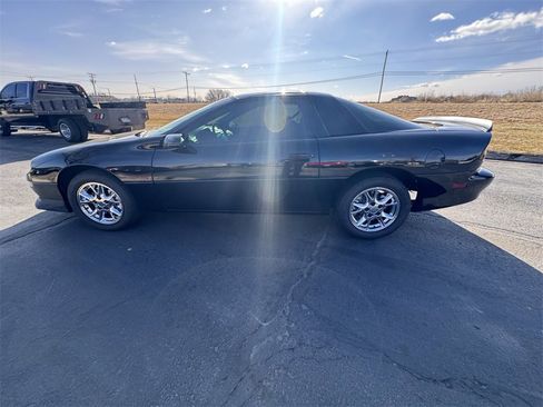 Used 2002 Chevrolet Camaro Z28 w/ Preferred Equipment Group 2 image 5