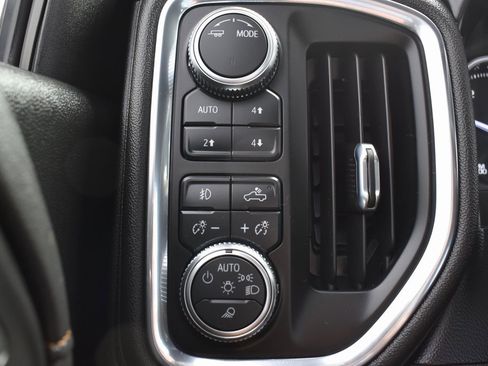 Used 2021 GMC Sierra 1500 AT4 image 16