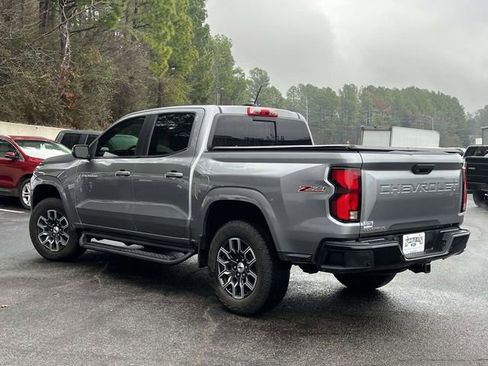 Used 2023 Chevrolet Colorado Z71 w/ Z71 Convenience Package 2 image 6