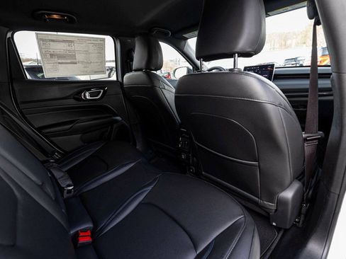 New 2026 Jeep Compass Limited image 29