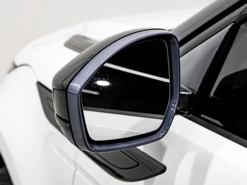 Used 2020 Land Rover Range Rover Evoque R-Dynamic SE image 53