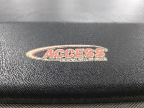 Used 2023 GMC Sierra 3500 AT4 w/ AT4 Preferred Package image 5