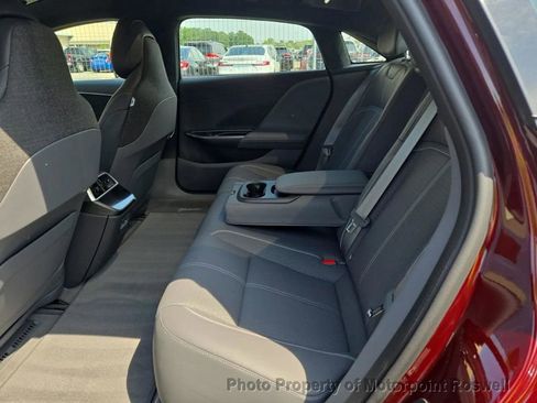 Used 2025 Lucid Air Grand Touring image 2