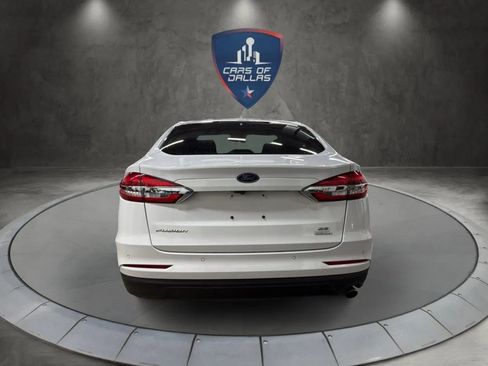 Used 2020 Ford Fusion SE image 4