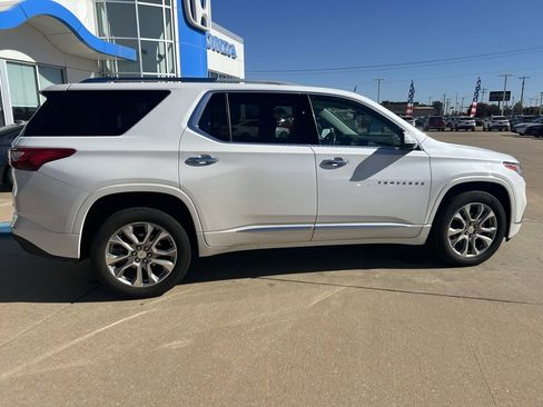 Used 2018 Chevrolet Traverse Premier w/ Driver Confidence II Package image 7