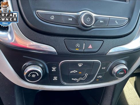 Used 2023 Chevrolet Equinox LS AWD/4WD image 31