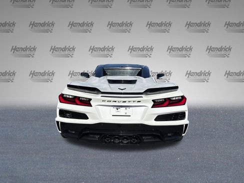 Used 2023 Chevrolet Corvette Z06 image 9