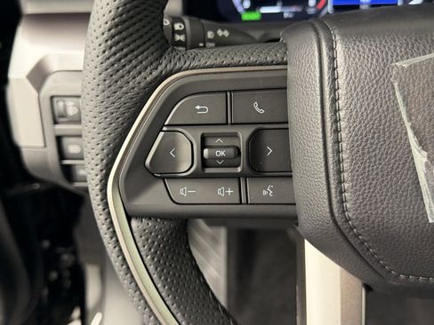 New 2025 Toyota Tacoma TRD Off-Road image 17