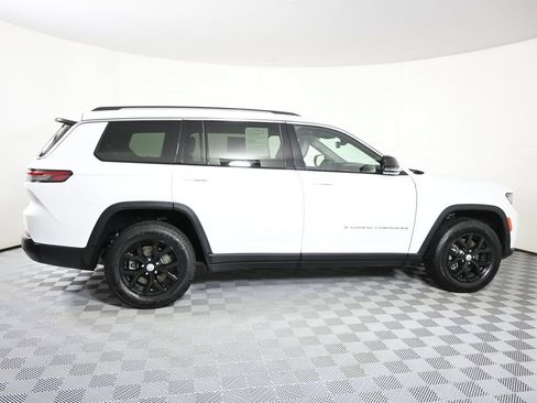 Used 2021 Jeep Grand Cherokee L Limited AWD/4WD image 7