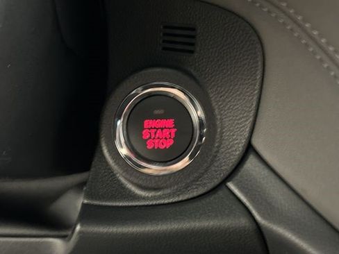 Used 2025 Subaru Outback Onyx Edition XT image 11