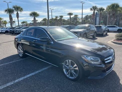 Used 2018 Mercedes-Benz C 300 Sedan image 2