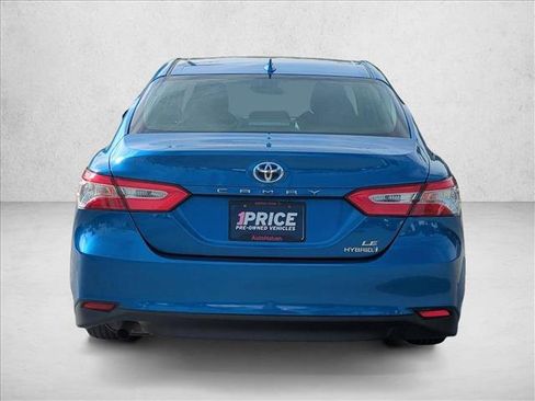 Used 2019 Toyota Camry LE image 7