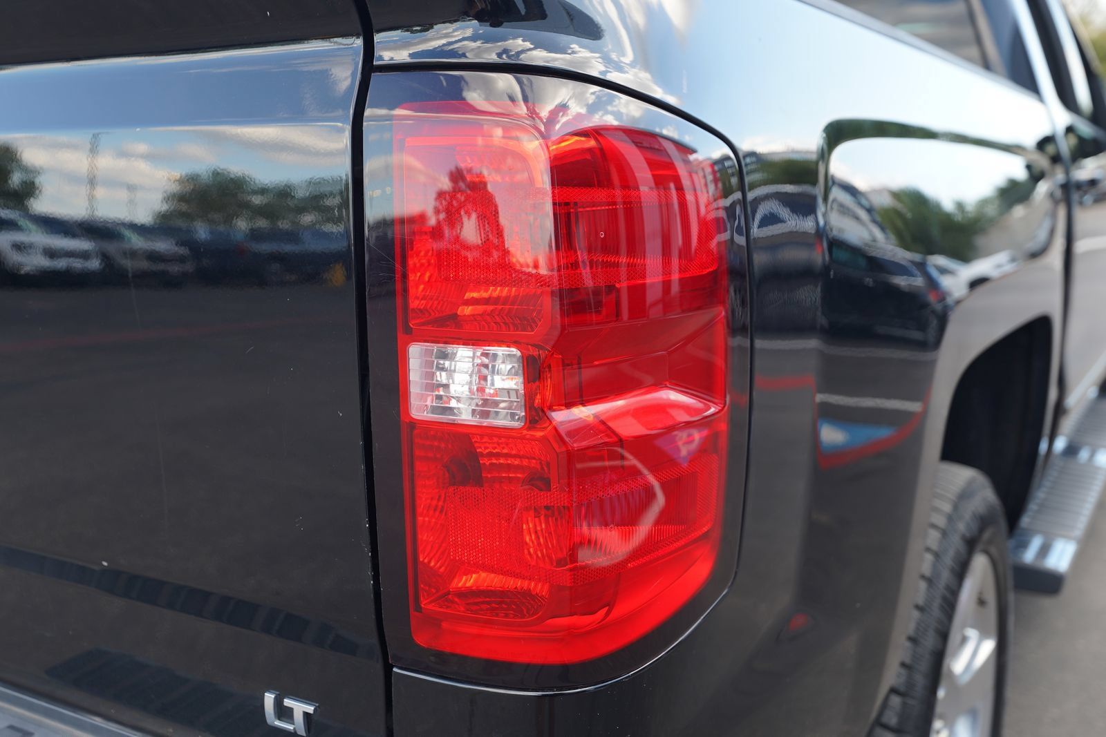 Used 2018 Chevrolet Silverado 1500 LT w/ Texas Edition RWD image 19