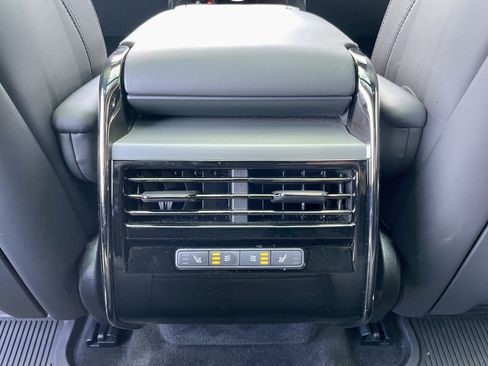 Certified 2025 Land Rover Range Rover Sport Dynamic SE AWD/4WD image 26