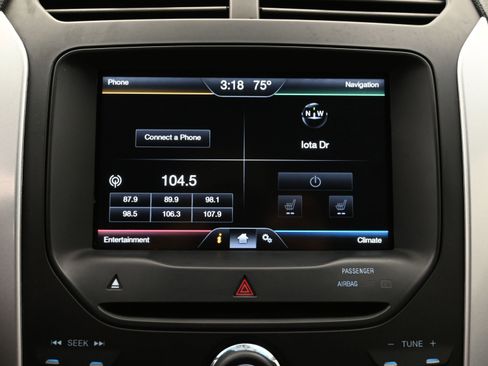 Used 2011 Ford Explorer XLT w/ 202A Rapid Spec Order Code image 30