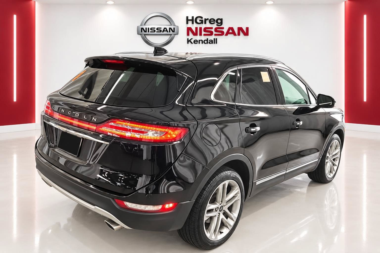 Used 2019 Lincoln MKC Reserve AWD/4WD image 4