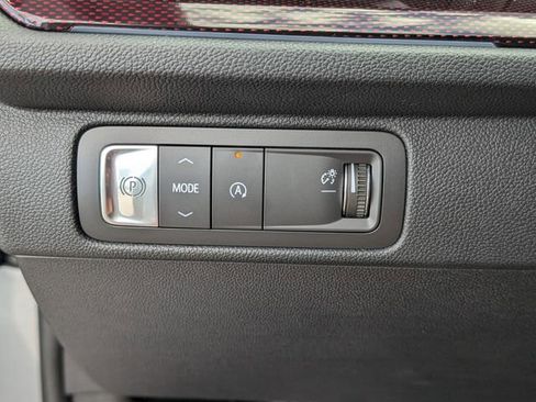 Used 2026 Chevrolet Traverse RS image 30