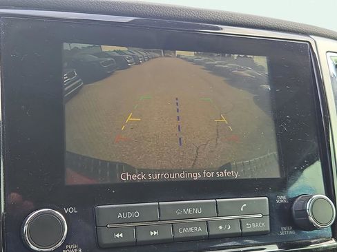 Used 2021 Nissan Titan SV w/ Accessory Utility Package image 27