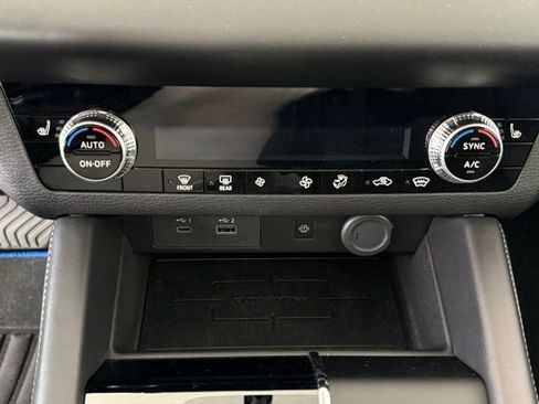 New 2024 Mitsubishi Outlander SE AWD/4WD image 9