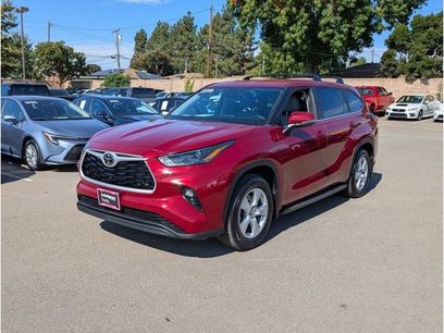 Certified 2023 Toyota Highlander LE