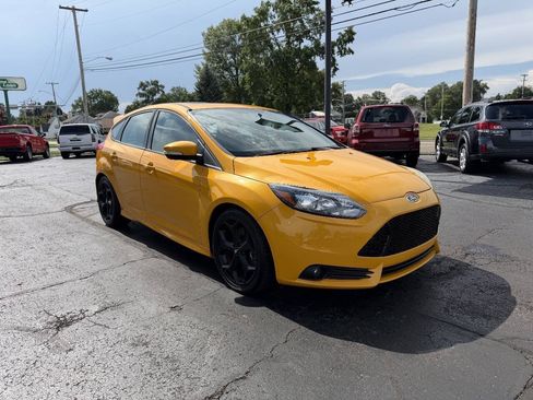 Used 2014 Ford Focus ST w/ Equipment Group 202A FWD image 5