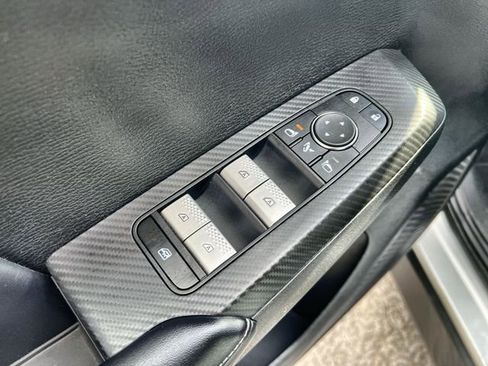 Used 2024 Mitsubishi Outlander SE image 22