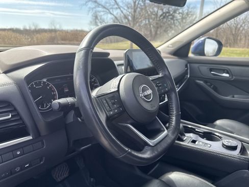 Used 2023 Nissan Rogue SL image 21