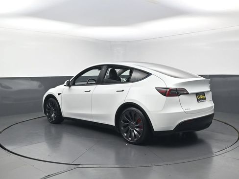 Used 2023 Tesla Model Y Performance AWD/4WD image 5