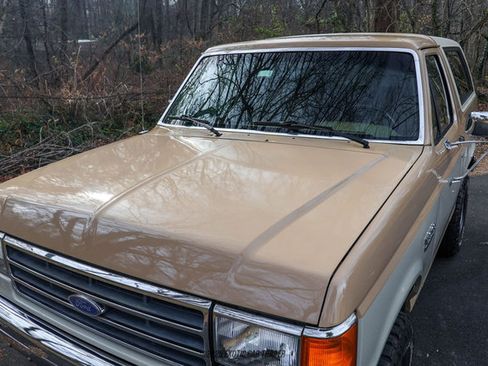 Used 1990 Ford Bronco Custom image 73