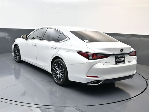 Used 2023 Lexus ES 350 w/ Premium Package image 5