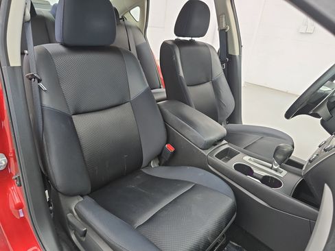 Used 2016 Nissan Altima 2.5 SR w/ Interior Lighting Package FWD image 10