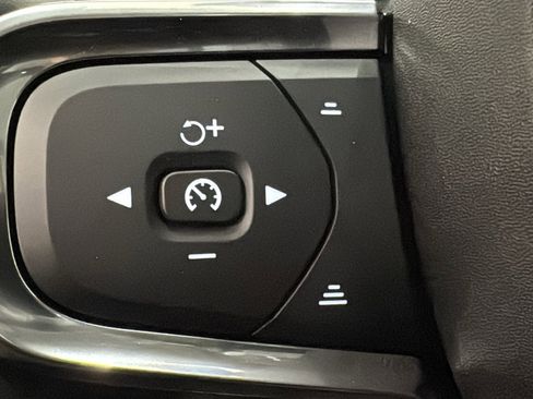 Used 2026 Volvo XC40 B5 Plus w/ Protection Package Premier image 13