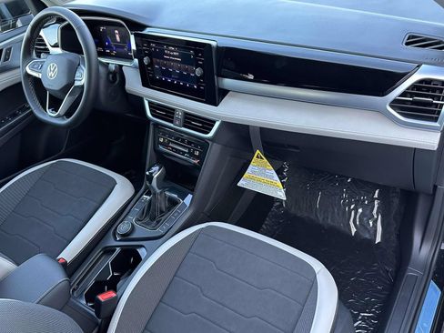 New 2026 Volkswagen Taos SE AWD/4WD image 12