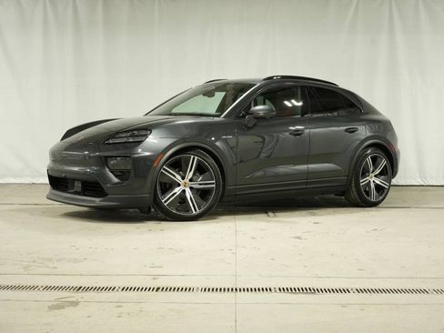 Used 2025 Porsche Macan Electric image 1