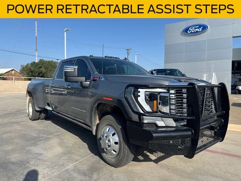 Used 2025 GMC Sierra 3500 Denali w/ Denali Reserve Package AWD/4WD image 1