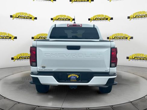Used 2024 Chevrolet Colorado LT RWD image 4