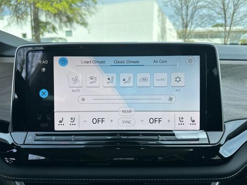 New 2026 Volkswagen Atlas SE FWD image 21