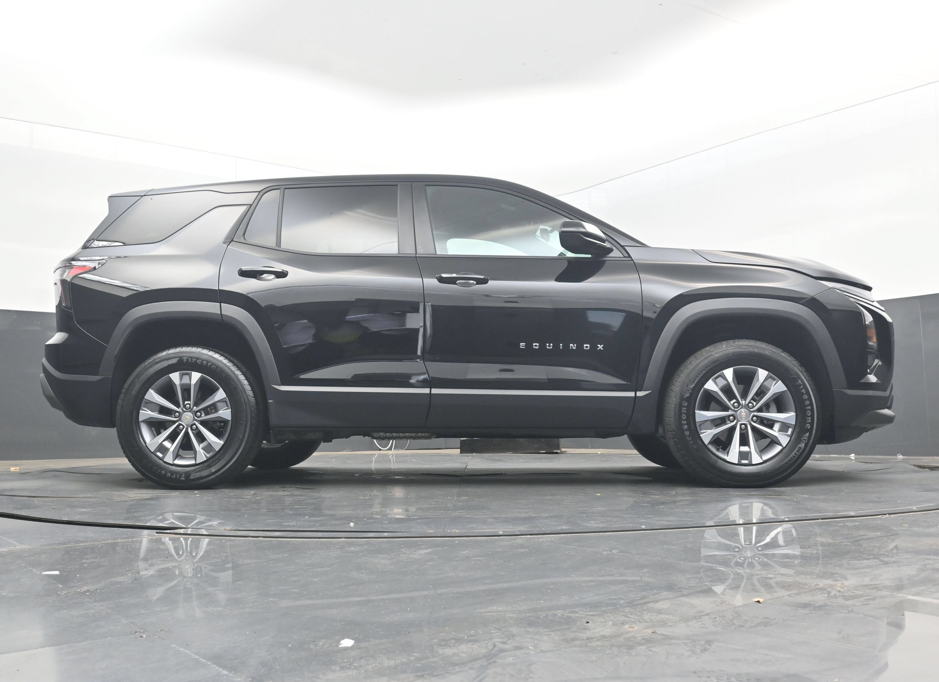 Used 2026 Chevrolet Equinox LT FWD image 34