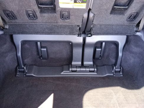 Used 2024 Toyota Sienna Limited FWD image 35
