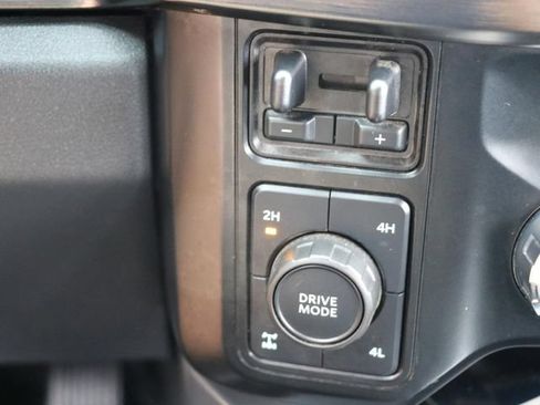 Used 2024 Ford F350 Lariat AWD/4WD image 29