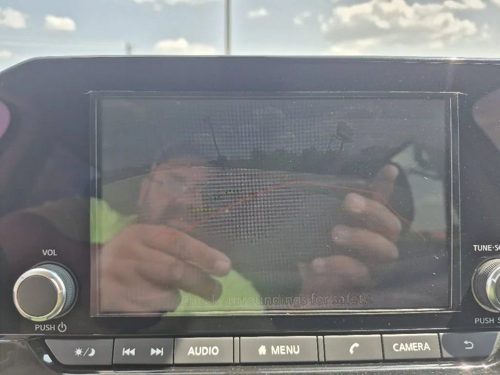 Used 2022 Nissan Pathfinder SV AWD/4WD image 29