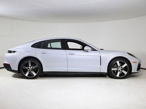 Certified 2024 Porsche Panamera 4 image 8