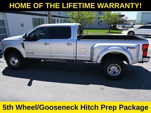 Used 2019 Ford F350 Lariat w/ Lariat Ultimate Package AWD/4WD image 19