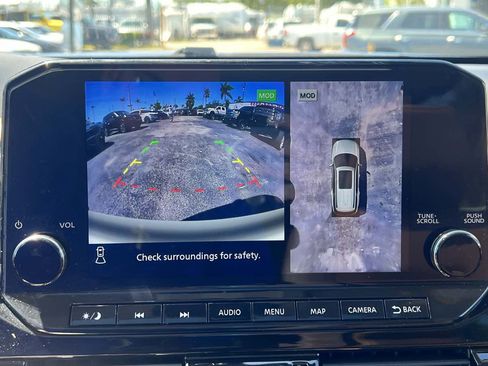 Used 2022 Nissan Pathfinder Platinum w/ Cargo Package image 48