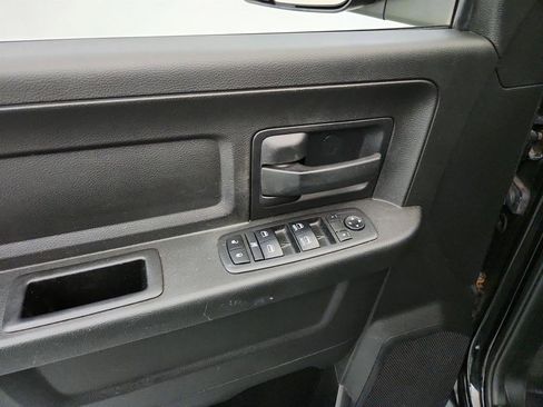 Used 2018 RAM 2500 Tradesman w/ Popular Equipment Group image 18