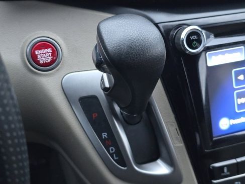 Used 2016 Honda Odyssey SE image 30