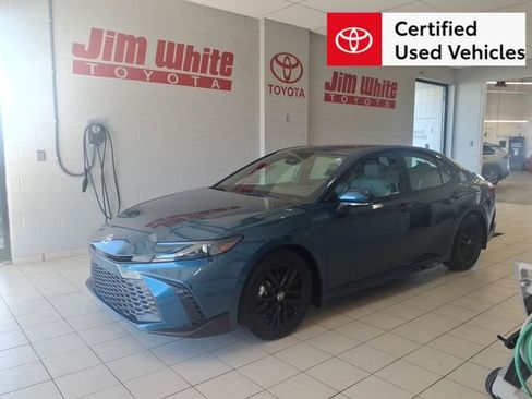 Certified 2026 Toyota Camry SE FWD image 1
