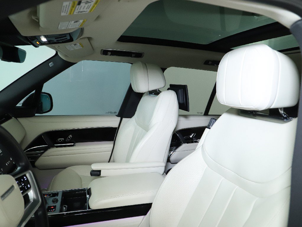 Used 2023 Land Rover Range Rover SE AWD/4WD image 18